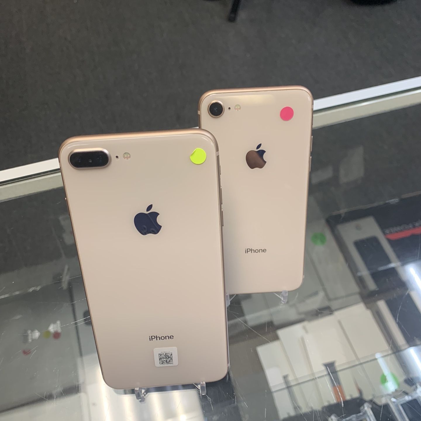 iPhone 8 / iPhone 8 Plus Unlocked, Special Offers