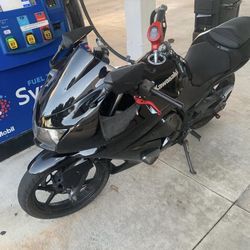 Ninja250r for Sale in Laud Lakes, FL - OfferUp