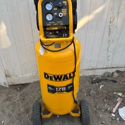 Dewalt Compressor 26 G 