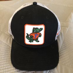 NEW Florida Gators Trucker Cap NIKE One Size Adjustable!