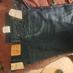 Levi's