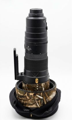 Nikon Z 600mm 1:4G VR Camera Lens and Case