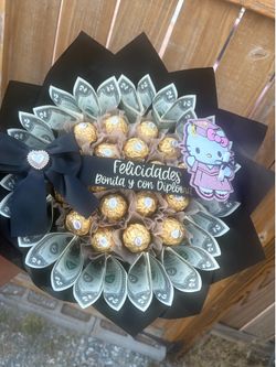 Hello kitty bouquet