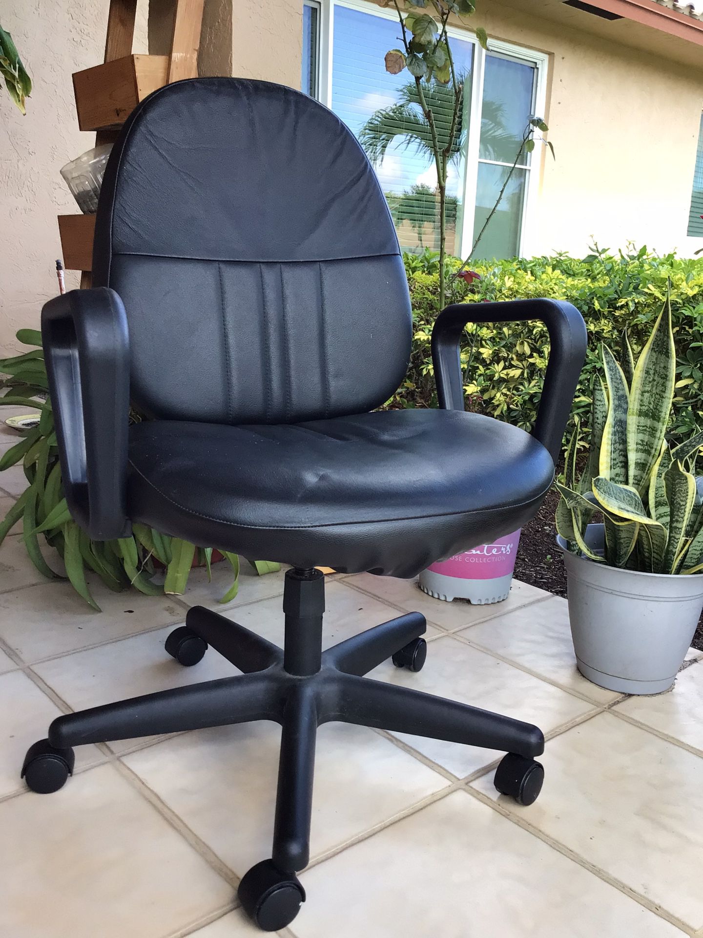 Swivel Office Chair 