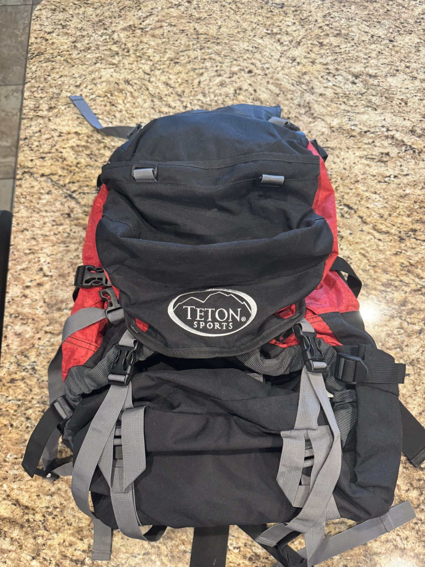 Teton Fox Hiking Backpack 75+10