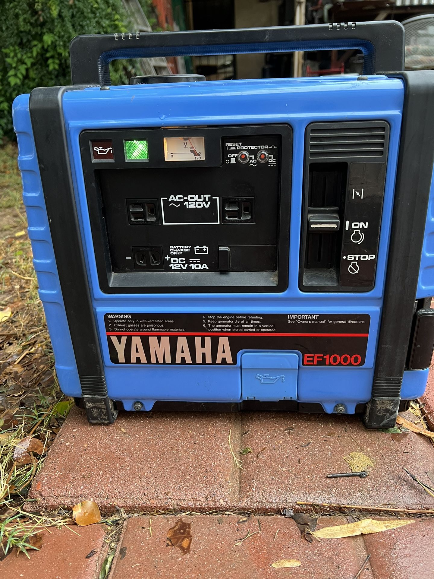Yamaha EF1000 Generator 