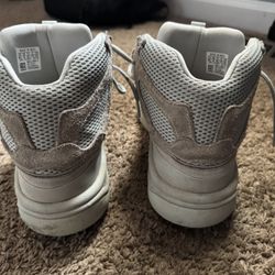 Yeezy Desert Boot ‘salt,