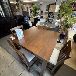 Brand New Brown Dinning Table/ w Chairs Set 