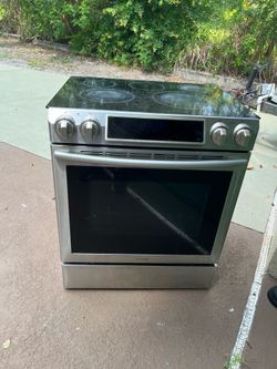 Convection oven slide in