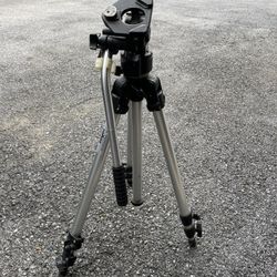 Bogen Tripod Model 3011