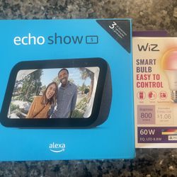 Echo Show 5 And Smart Bulb 