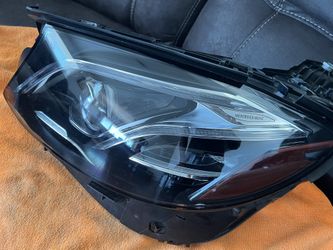 2017 E 300 Benz Headlight
