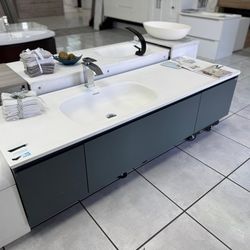 65" Floating Single Sink Bathroom Vanity 
