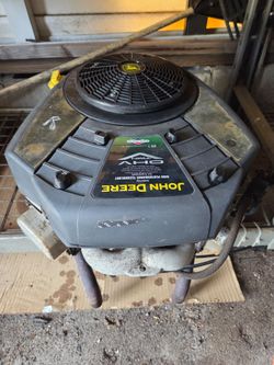 ((READ AD))((CRANKSHAFT 1" x 3"))((21hp Briggs Vtwin Engine)) Zeroturn/riding mower