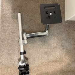 Monitor  Mount 