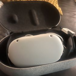 Meta Quest 2 VR Headset – Excellent Condition