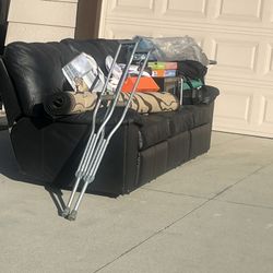 Free Couch/rug/small Desk/mens Tennis Shoes
