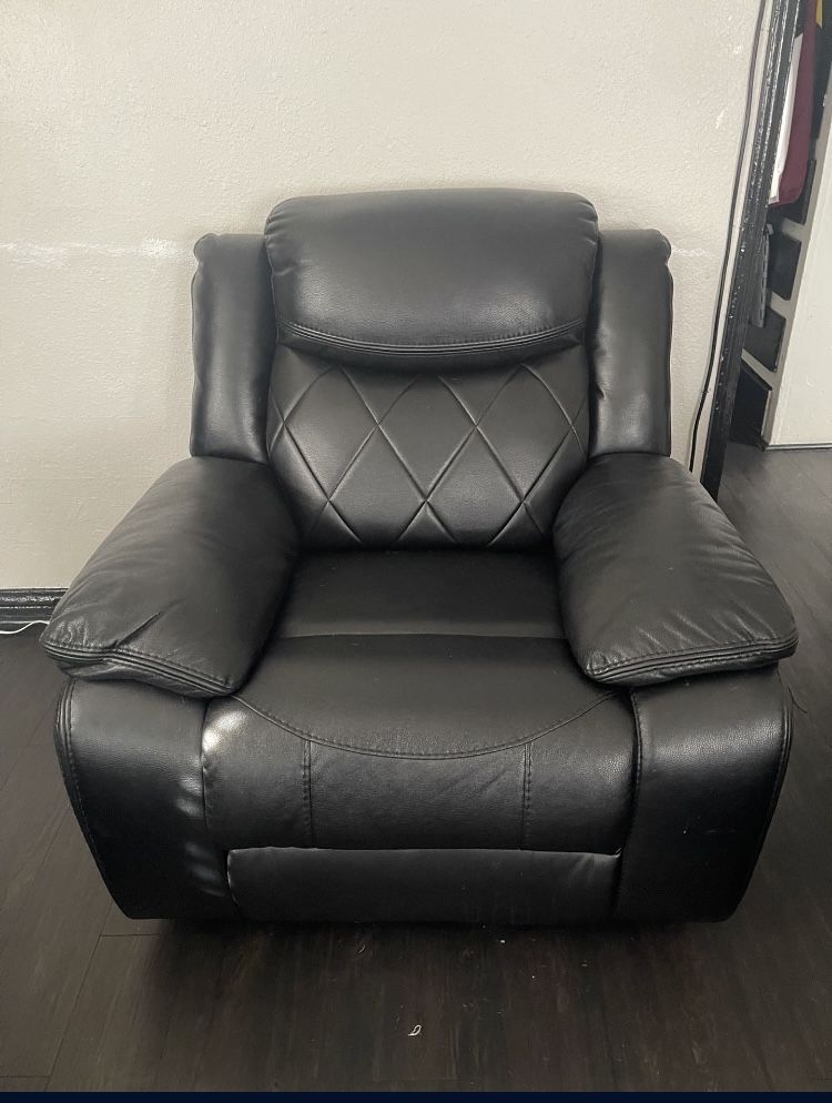 Reclining Chair 
