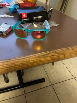 Brand new sunglasses 🕶️