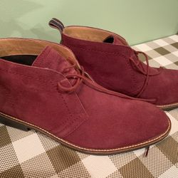 Men’s Tommy Hilfiger Brand Burgundy/ Wine Color Suede  W/ Brown Accents Size 12, Multicolored Stitching Accents, Brown Leather  Pull Strap On Rear