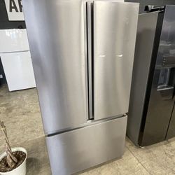 Hisense French Door Refrigerator 34