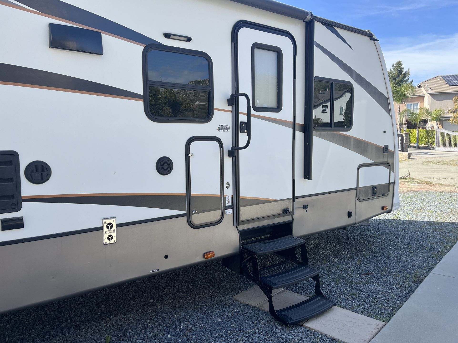 2017 Forest River Wildcat Maxx 30 DBH