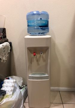 Water Cooler with 3 containers