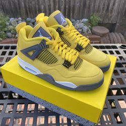 Jordan 4 Retro Lightning 