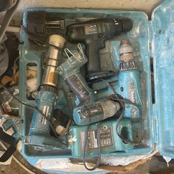 Makita 4 PIECE Drill Set W/Lamp $100 OBO