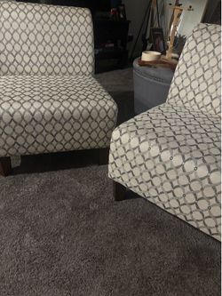 Accent chairs