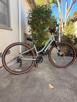 Marin Kentfield 1 Step-Through Bike NEW