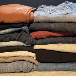 Ladies Size Medium (20 Items) ❗️Firm Price❗️