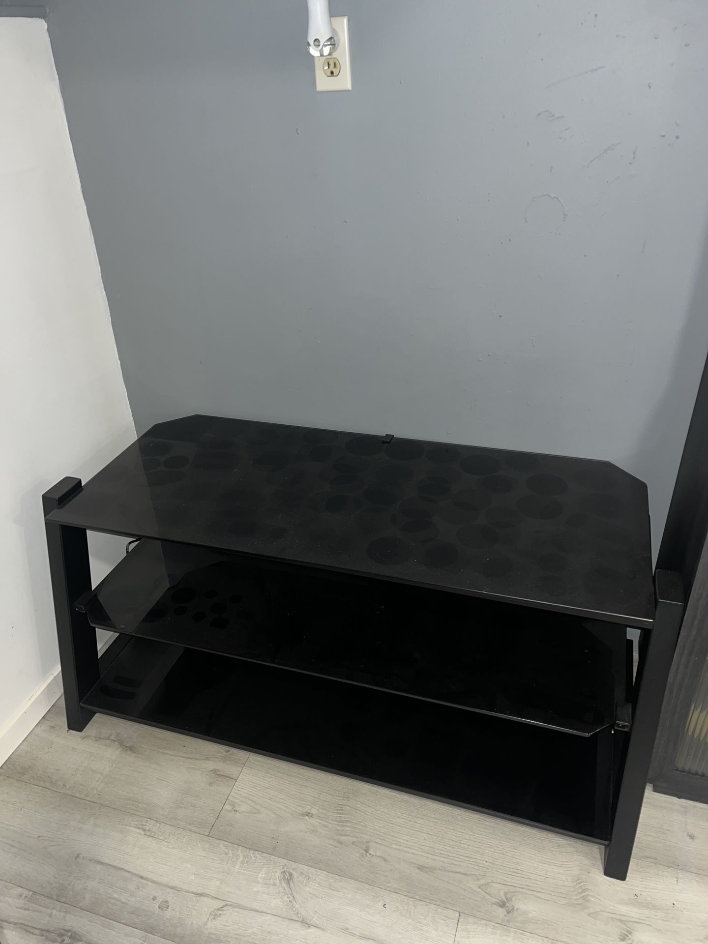 TV Stand/Console Shelf