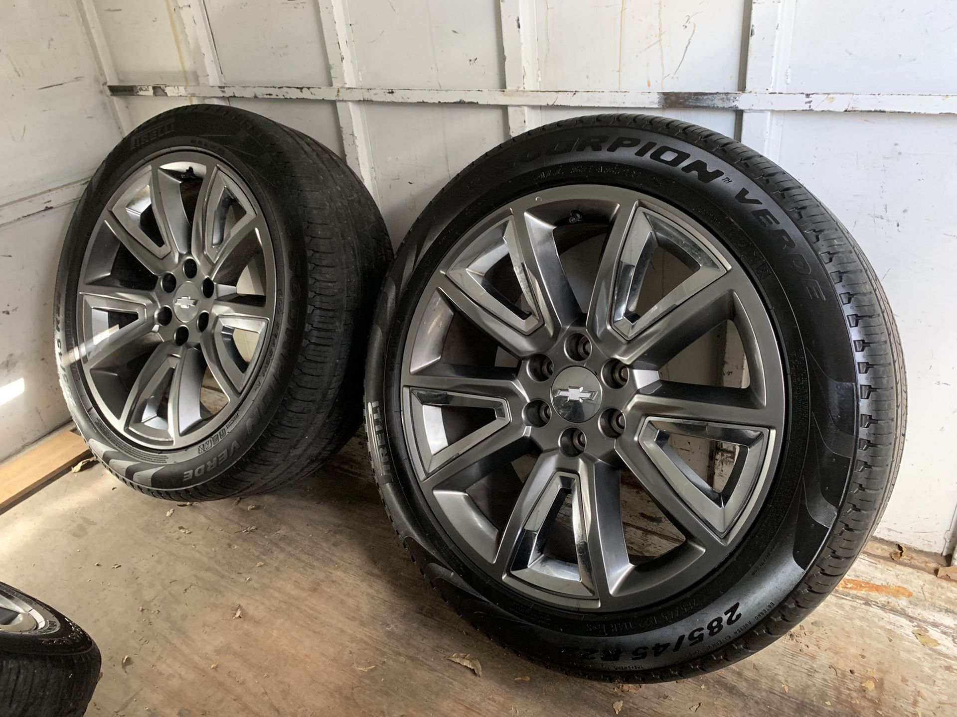 2018 Chevrolet Tahoe LTZ 22” OEM Wheels w/ Pirelli Scorpion Tires
