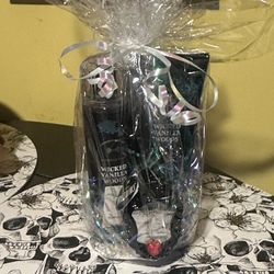 Brand new Wicked Vanilla Woods /Disney villains Bundle