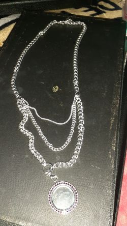 Necklace 3 layer, locket