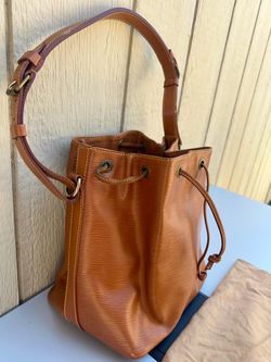 Make offer Vintage women’s bag purse w COA