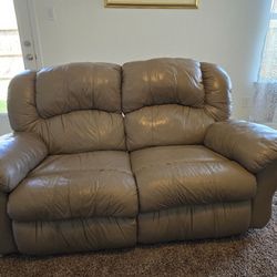 Sofa Love Seat/ Recliner L