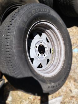 Trailer tire   205/75.  R15