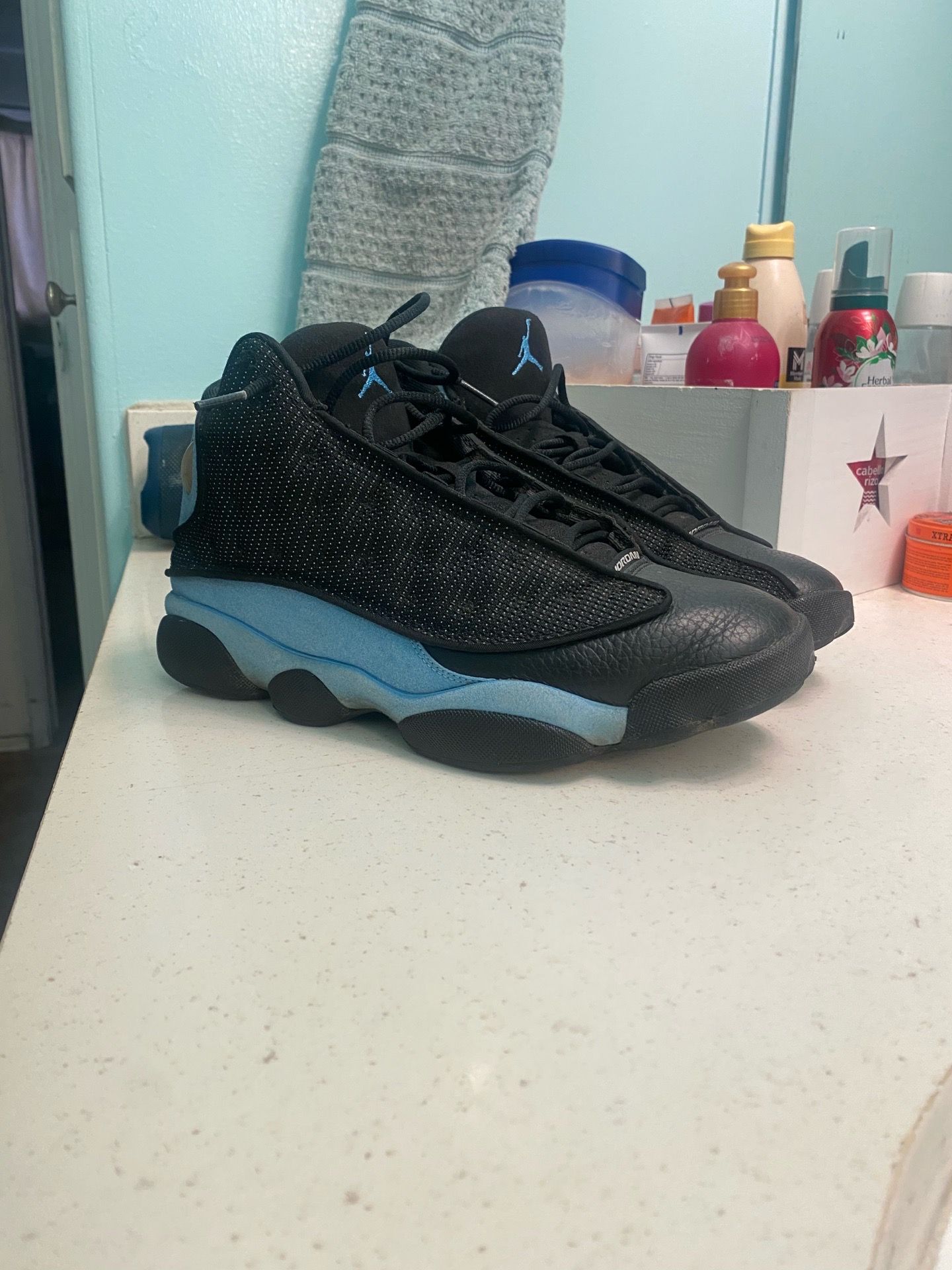 Air Jordan 13 Black University Blues