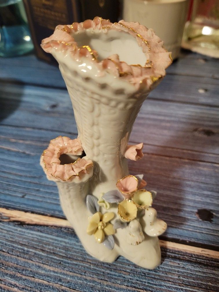 Vintage Porcelain BOOT Vase * 3D FLOWERS* 6"