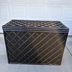 Wood storage bin
