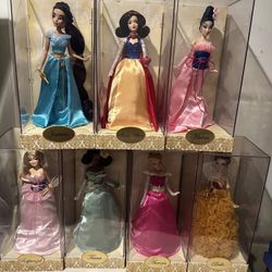 Disney Limitted Edition Dolls Ask For Price
