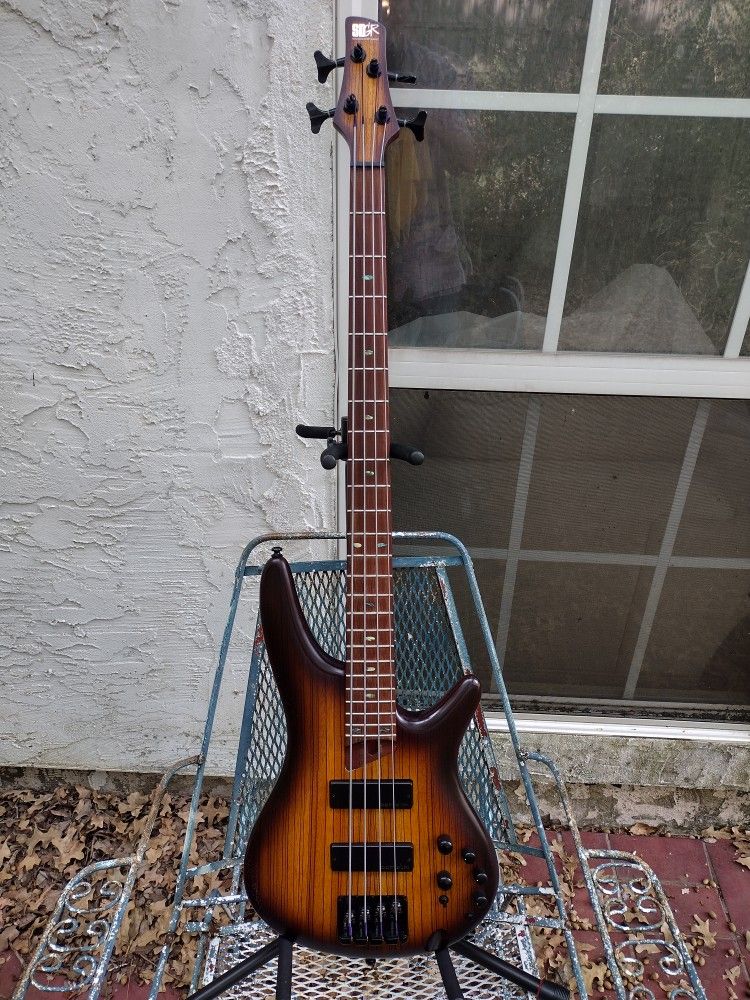 Ibanez SR500E Bass Guitar + gig bag