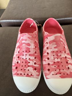 Native Shoes Girls Size US 13C