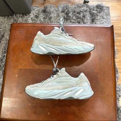 Adidas Yeezy 700 V2 Hospital Blue Size 11