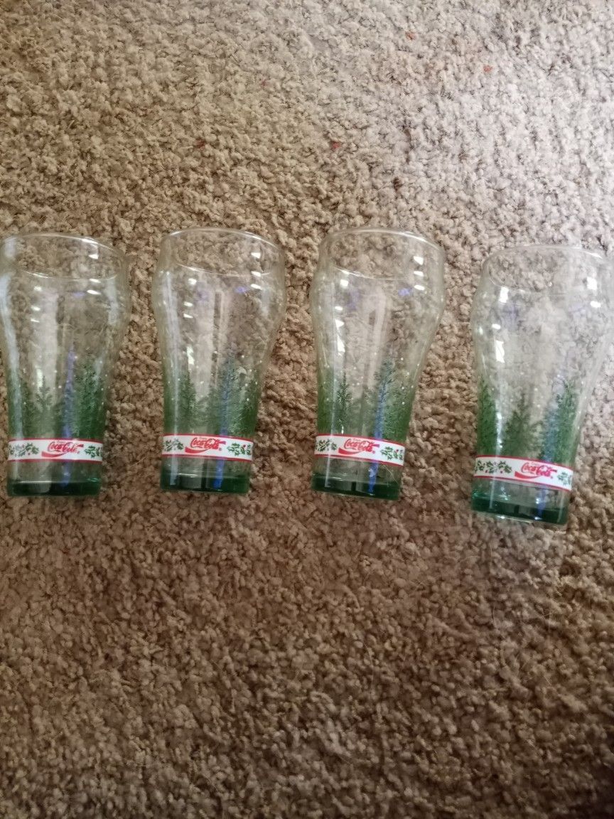 Coca Cola Christmas Tree Glassed