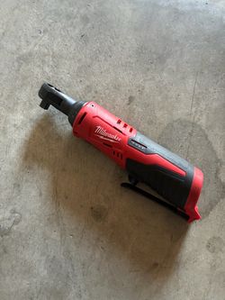 Milwaukee M12 3/8 Ratchet