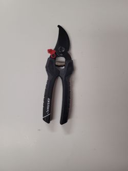 Husky
8 in. Bypass Garden Pruner Shears
