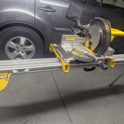 DeWalt 10.  Mitter Saw With Stand 